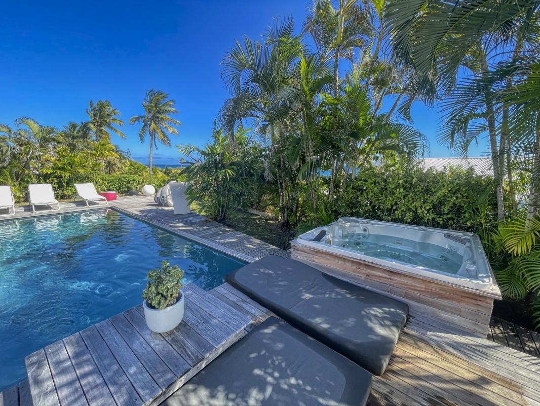 13.Location villa piscine Saint François Guadeloupe_piscine vue sur mer